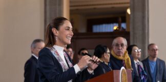 La presidenta Claudia Sheinbaum anunció este martes que enviará al Congreso de la Unión una iniciativa de reforma constitucional en materia electoral que propone eliminar las listas plurinominales, reducir en 25 por ciento el gasto del sistema electoral y fortalecer los mecanismos de democracia participativa.