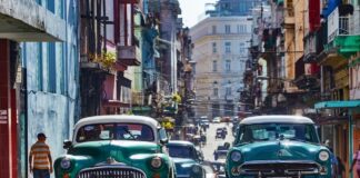 Déficit de combustible acelera cambios estructurales en Cuba. Mientras tanto detienen agenda cultural