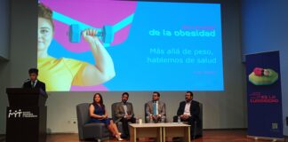Conferencia "Día Mundial de la Obesidad: Más Allá del Peso, Hablemos de Salud"