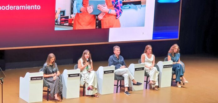 Cancún, Q. Roo.,18 de marzo de 2026.- El financiamiento sostenible en México alcanzó niveles récord en 2025, al registrar una movilización de 794 mil millones de pesos, en un contexto donde la banca acelera la integración de criterios ambientales, sociales y de gobernanza, ASG, tanto en la gestión de riesgos como en la colocación de crédito.