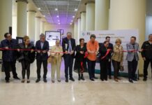 IMSS inaugura “Escena y Memoria”, homenaje a Ignacio López Tarso en el Día Mundial del Teatro Corte de listón Escena y Memoria