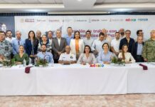 Encuentro con integrantes del sector turístico de Mazatlán