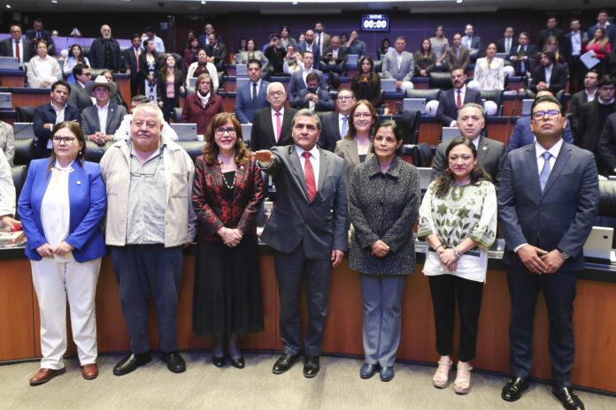 Protesta de Víctor Manuel Aguilar Pérez en el Senado como Representante Permanente de México ante la OMC.