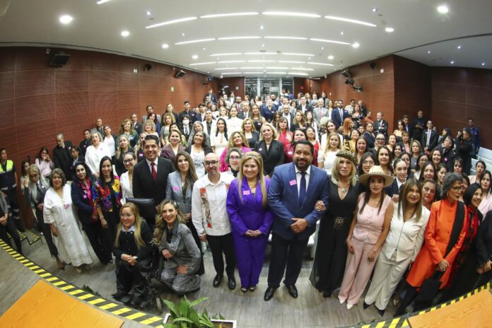 SENADO-20260325-100_Mujeres_destacadas Premiación a las 100 Mujeres destacadas, que son líderes de América Latina 2026