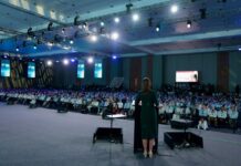 En la conferencia matutina de este viernes, la presidenta Claudia Sheinbaum Pardo aseguró que los principales bancos del país manifestaron una percepción positiva sobre el funcionamiento del Poder Judicial y se comprometieron a ampliar el acceso al crédito, especialmente para pequeñas y medianas empresas (Pymes).
