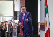 México y Estados Unidos iniciarán el próximo 16 de marzo la primera ronda de conversaciones para la revisión del Tratado entre México, Estados Unidos y Canadá ( T-MEC ), proceso que comenzará de manera bilateral entre ambos países, mientras que Canadá se integrará posteriormente en el diálogo.