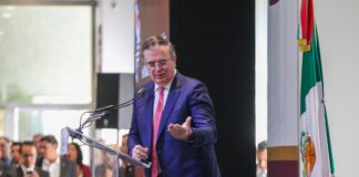 México y Estados Unidos iniciarán el próximo 16 de marzo la primera ronda de conversaciones para la revisión del Tratado entre México, Estados Unidos y Canadá ( T-MEC ), proceso que comenzará de manera bilateral entre ambos países, mientras que Canadá se integrará posteriormente en el diálogo.