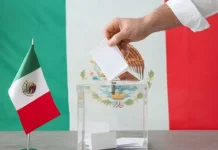 El Democracy Report 2026 del Instituto V-Dem ubicó a México dentro de la categoría de “autocracia electoral en zona gris” y lo identifica como un país en proceso de autocratización, es decir, con posibles señales de deterioro en la calidad de su democracia, de acuerdo con su metodología.Sin embargo, el propio enfoque del Instituto V-Dem reconoce márgenes de incertidumbre en su medición. 