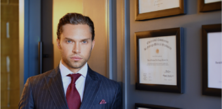 Dr. David Roland De Rungs Brown.