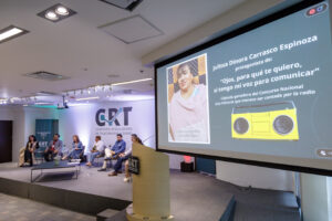 CRT premia relato radiofónico que visibiliza la fuerza de una locutora oaxaqueña