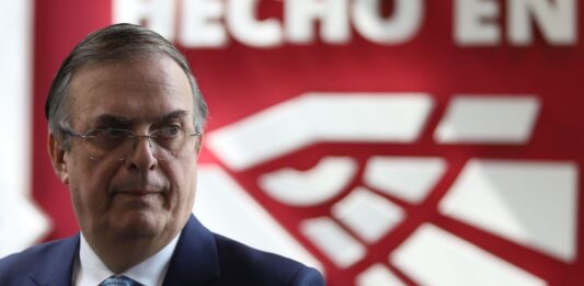 El secretario de Economía, Marcelo Ebrard, detalló la integración del equipo que representará a México en la revisión del T-MEC, el cual estará conformado por especialistas de distintas áreas del gobierno para atender la complejidad de la negociación.