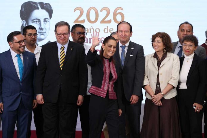 La presidenta Claudia Sheinbaum aseguró que su gobierno no ignorará la evidencia científica sobre los efectos negativos de la fractura hidráulica ni tomará decisiones a espaldas de las comunidades, al subrayar que cualquier posible desarrollo energético estará sujeto tanto a evaluación técnica como a la participación social.