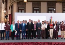 El equipo científico presentado por la presidenta Claudia Sheinbaum deberá determinar, en un plazo inicial de dos meses, bajo qué condiciones técnicas, ambientales, hídricas y sociales sería posible o no desarrollar fracking en México, así como en qué regiones del país podría considerarse su aprovechamiento.