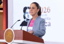 La presidenta Claudia Sheinbaum subrayó que la relación con agencias del gobierno de Estados Unidos corresponde exclusivamente al ámbito federal, en medio de la investigación por la presencia de agentes extranjeros fallecidos en Chihuahua, y reveló que hasta ahora no ha tenido comunicación con la gobernadora del estado por este caso.