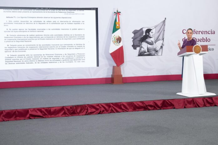 La presidenta Claudia Sheinbaum advirtió que la participación de agentes extranjeros en un operativo en Chihuahua “no es un asunto menor” y debe investigarse a fondo, al tiempo que dejó claro que no se trata de un conflicto político, sino de un tema de seguridad nacional y cumplimiento de la ley.